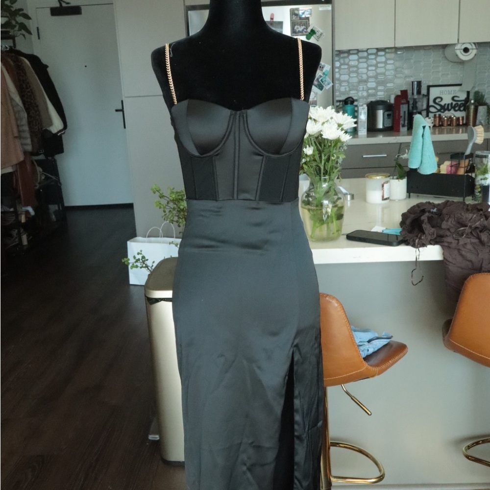 Meshki Elegant Black Dress with Gold Accents & Side Slit – Never Worn